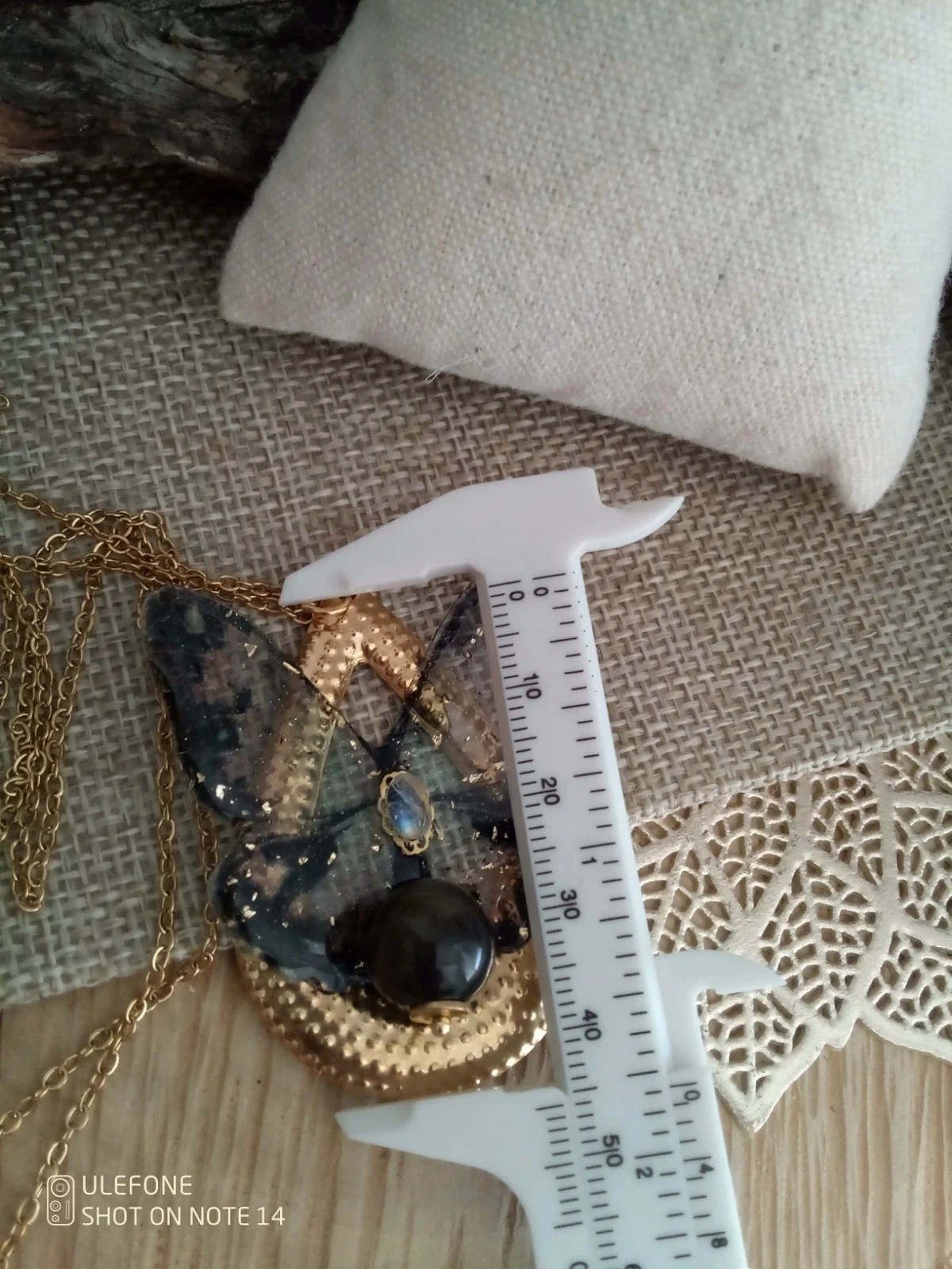 Collier papillon noir avec pierres obsidienne oeil céleste – photo 3